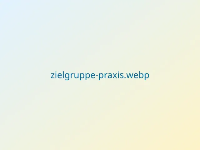 Psychotherapeutin in einem freundlichen Praxisraum mit Pflanzen